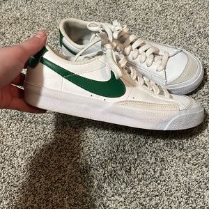 nike blazer low 77’